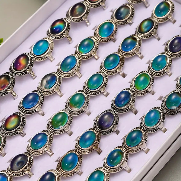Silver-Plated Cabochon Mood Ring: Assorted Sizes